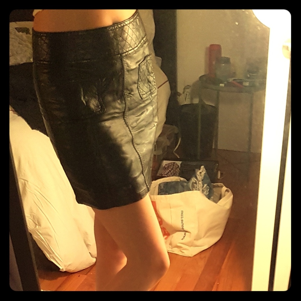 Black leather effect skirt